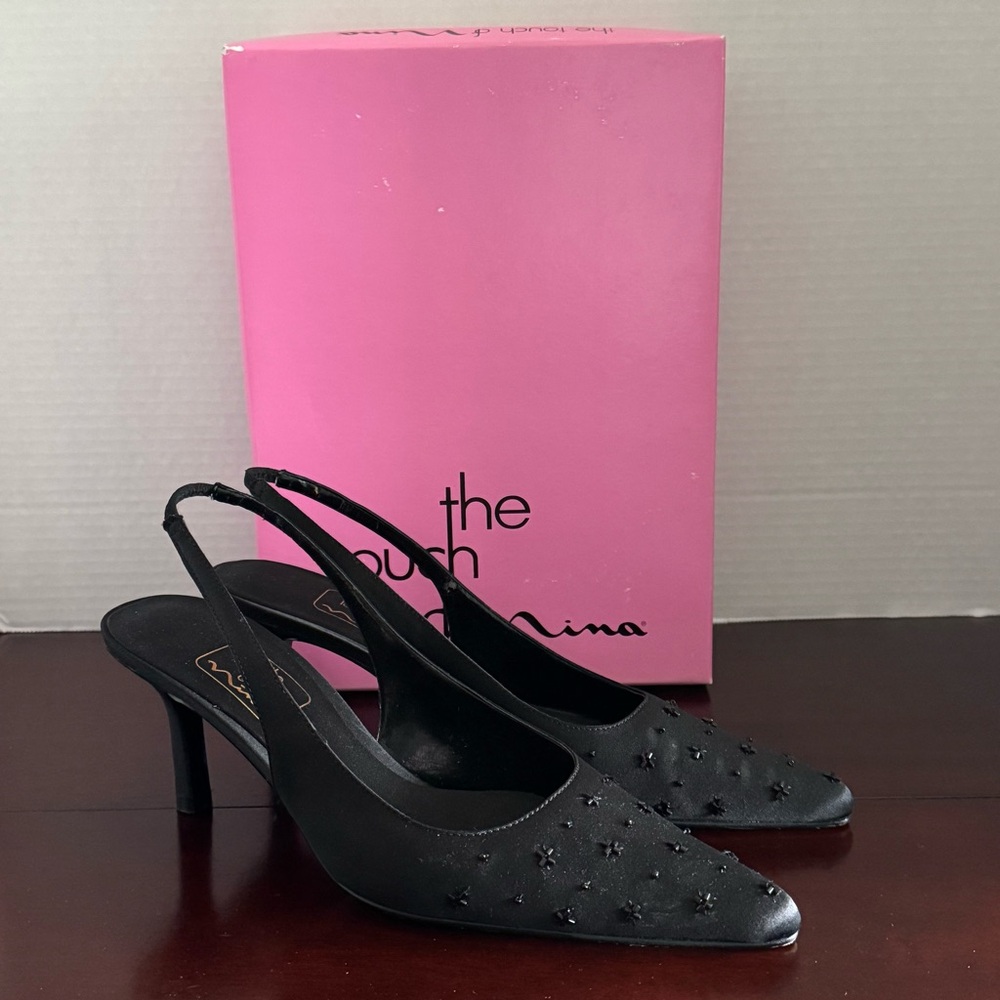 The Touch of Nina Black Slingback Heels Size 7.5